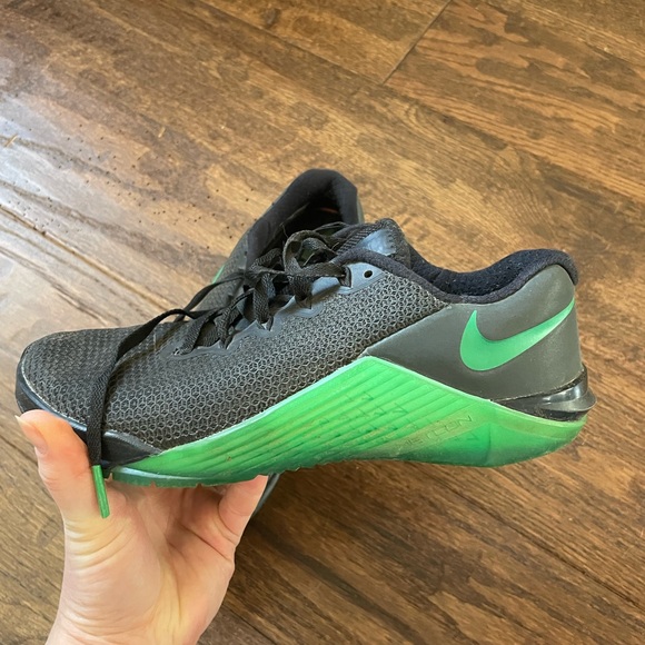 Green and black Nike METCON, CrossFit Invictus, size 4.5 men women’s size 6 - Picture 3 of 10
